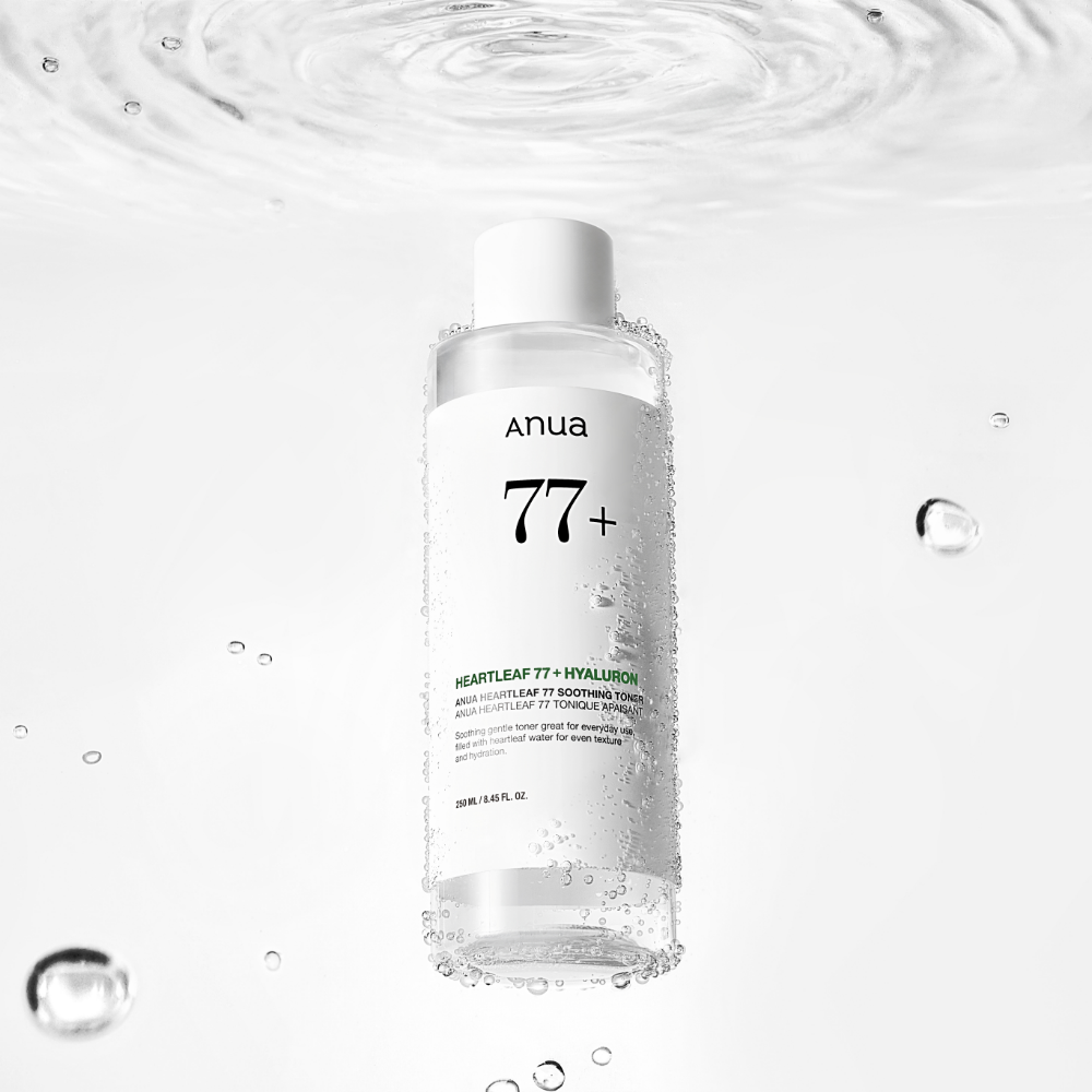 Anua HEARTLEAF 77% SOOTHING TONER 250ml for skin trouble with hydrating formula in clear water background.